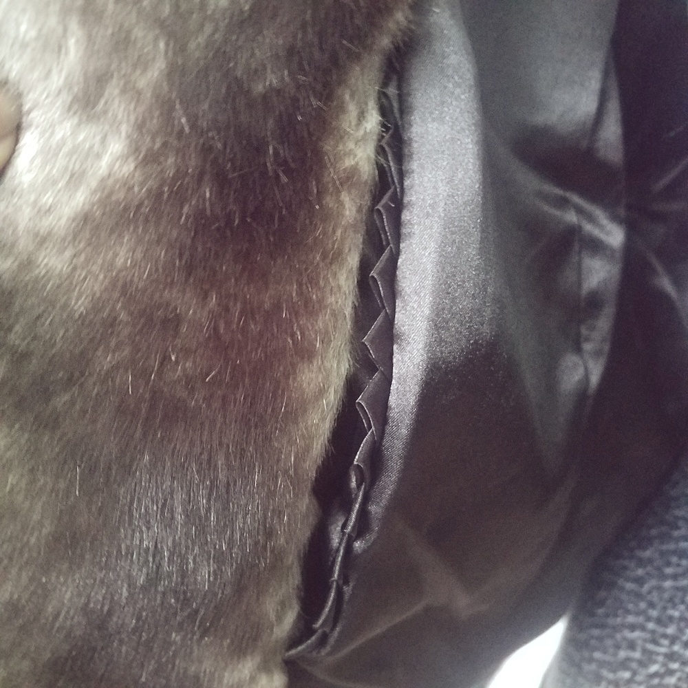 Terry Lewis Classic Luxury Faux Fur Jacket - Picture 7 of 8